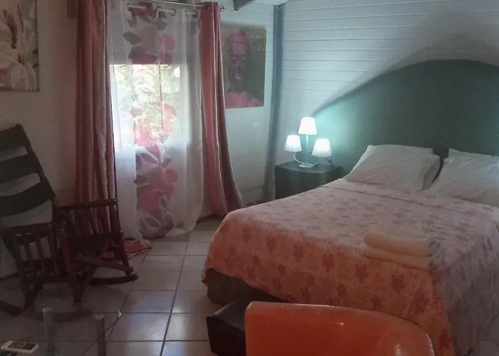 Chez Nous Apartment *